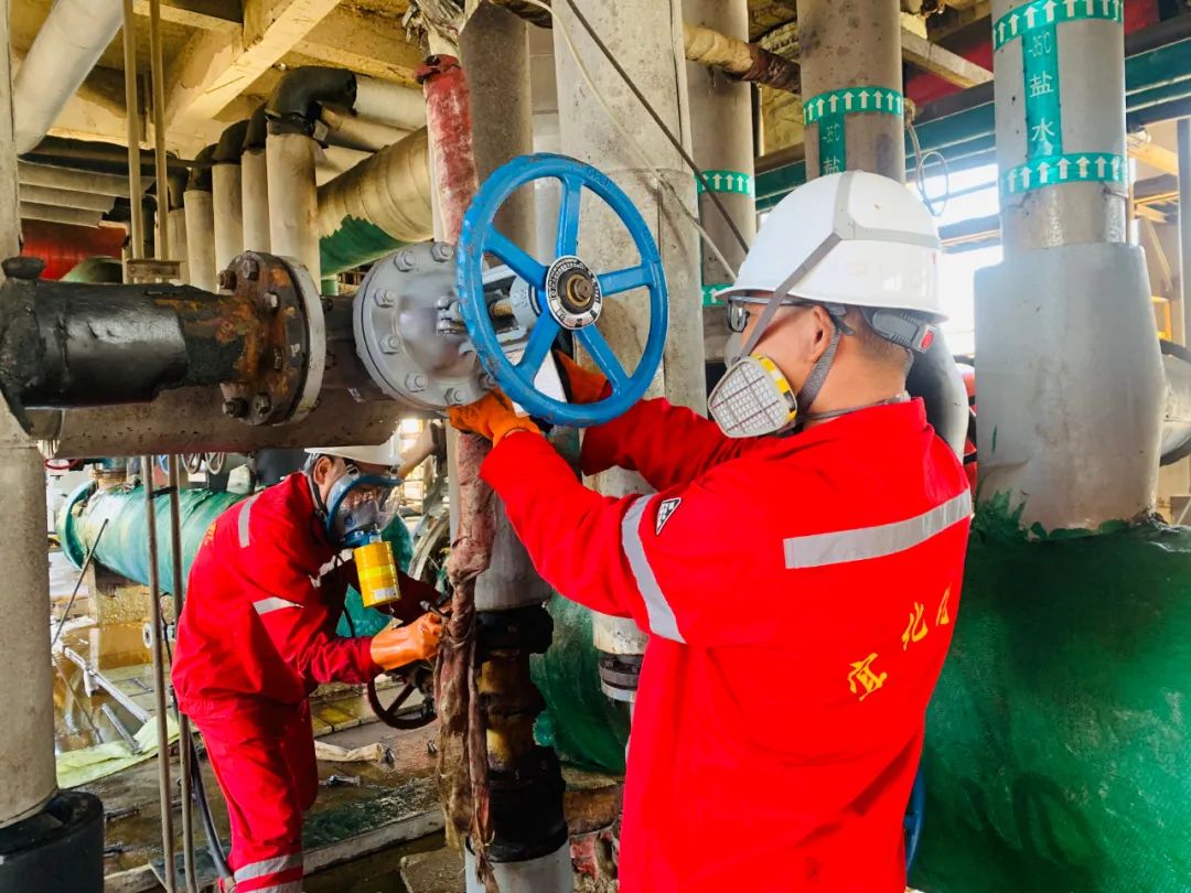 鏖戰內蒙大修 唱響奮斗之歌(圖4) 圖片