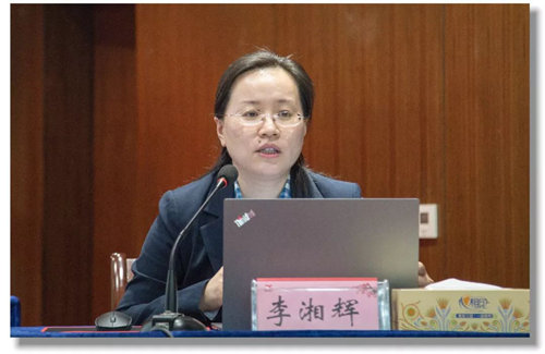 宜化集團召開第二十個黨風廉政建設宣傳教育月活動動員暨集團黨委中心組第五次集中(擴大)學習會議(圖2) 宜化集團召開第二十個黨風廉政建設宣傳教育月活動動員暨集團黨委中心組第五次集中(擴大)學習會議(圖2)