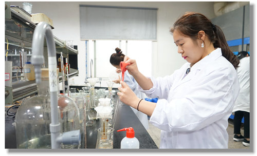 松滋肥業(yè):深入推進精細化管理 創(chuàng)建標準實驗室(圖1) 松滋肥業(yè):深入推進精細化管理 創(chuàng)建標準實驗室(圖1)