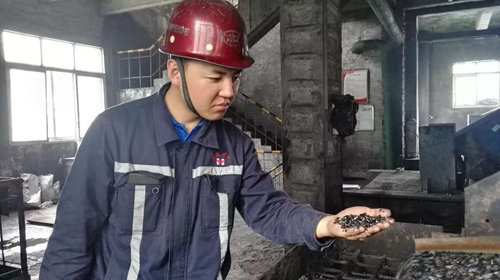 礦業公司陳俊武:扎根礦山書寫無悔青春(圖1) 礦業公司陳俊武:扎根礦山書寫無悔青春(圖1)