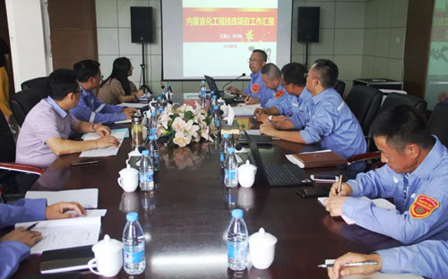 王大真一行到內(nèi)蒙片區(qū)現(xiàn)場(chǎng)辦公(圖5) 王大真一行到內(nèi)蒙片區(qū)現(xiàn)場(chǎng)辦公(圖5)