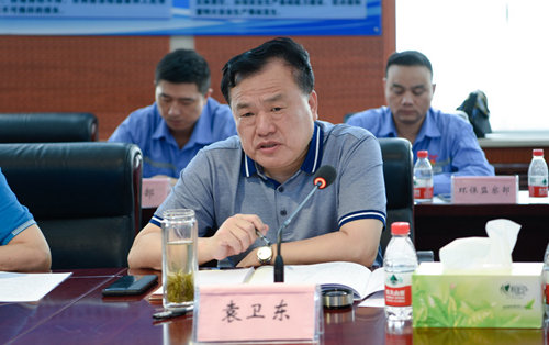 宜昌市委副書記袁衛東一行到新疆宜化現場辦公(圖4) 宜昌市委副書記袁衛東一行到新疆宜化現場辦公(圖4)