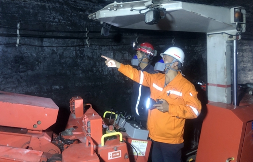 礦業(yè)公司：思維碰撞、經(jīng)驗(yàn)共享，講出班組安全管理標(biāo)準(zhǔn)化建設(shè)好辦法(圖2)