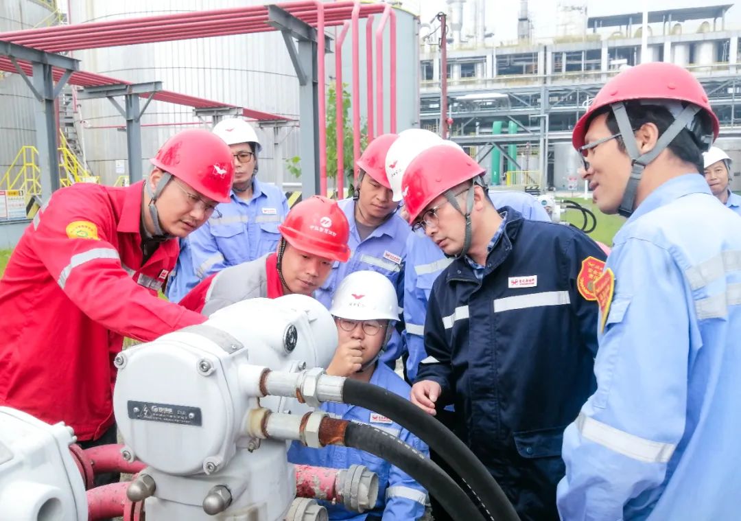 【宜化榜樣】新材料公司楊開春:夯實安全管理基礎,當好企業安全守門員(圖4) 【宜化榜樣】新材料公司楊開春:夯實安全管理基礎,當好企業安全守門員(圖4)