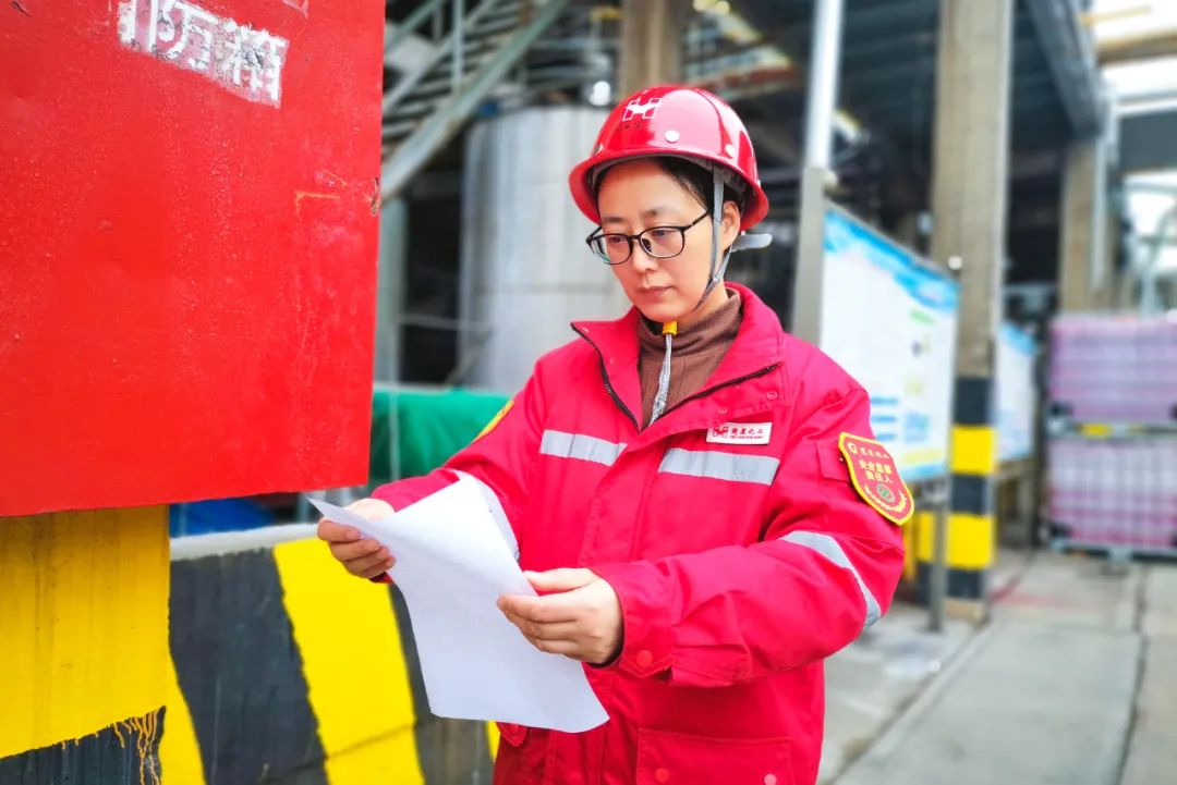 【三八特輯】楚星公司王芳：柔肩擔重任，為公司安全生產穩定貢獻巾幗力量(圖3)