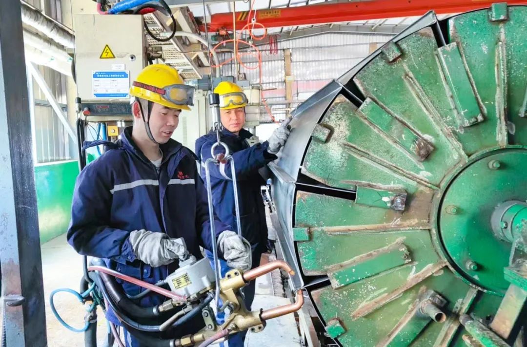 青海宜化電石分廠電極殼班：加強標準化建設，保障電石爐長周期穩定運行(圖4)