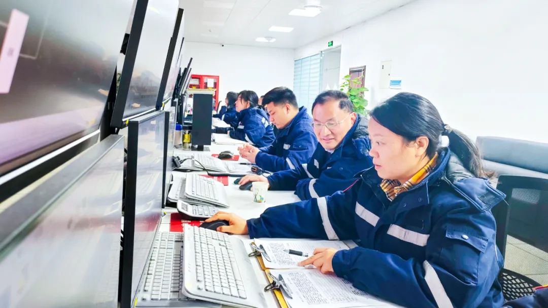 楚星公司：產(chǎn)品研發(fā)步履不停，消光三型樹脂順利下線(圖3)