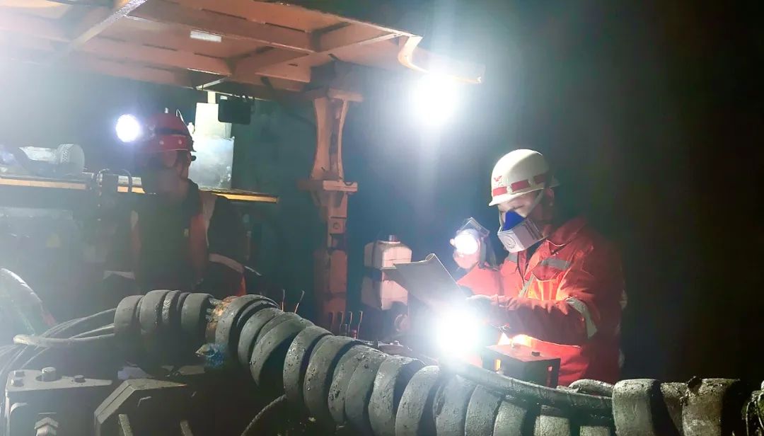 【宜化榜樣】宜化礦業馬勇:爭當礦山安全守護人(圖5) 【宜化榜樣】宜化礦業馬勇:爭當礦山安全守護人(圖5)