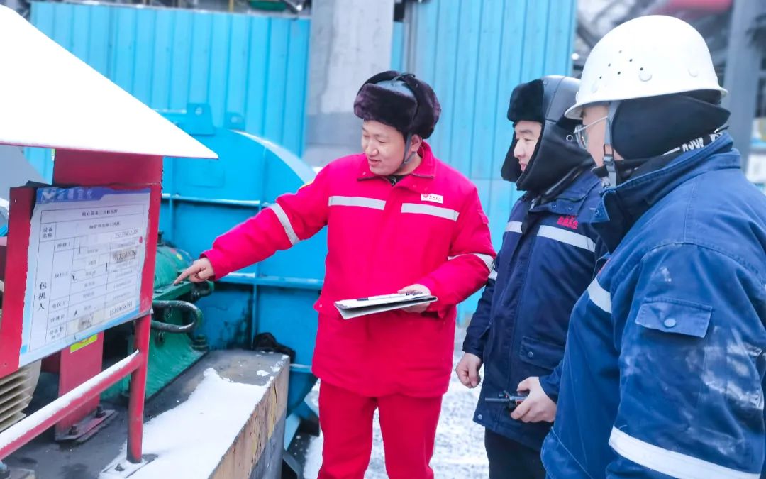 新疆宜化電石車間二一班：強化班組建設(shè)，筑牢基層基石(圖3)