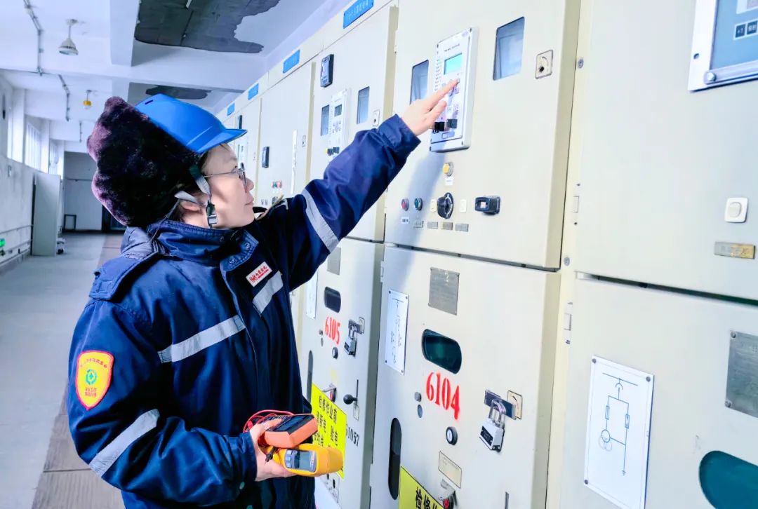 【宜化榜樣】內蒙宜化牧斯:心懷熱愛,在電儀崗位綻放光彩(圖3) 【宜化榜樣】內蒙宜化牧斯:心懷熱愛,在電儀崗位綻放光彩(圖3)