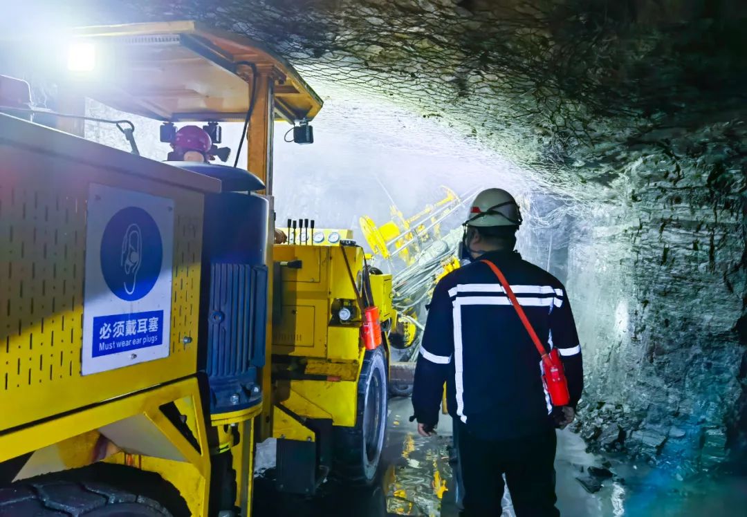 宜化礦業(yè):推行定責(zé)管理,筑牢安全防線(圖5) 宜化礦業(yè):推行定責(zé)管理,筑牢安全防線(圖5)