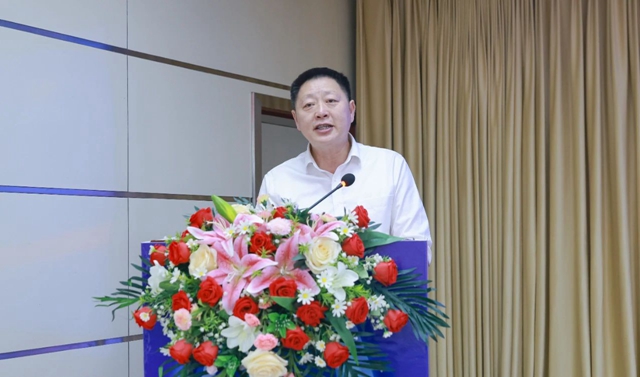 增值引領共贏疆來！2024宜化宜冠滴品牌戰(zhàn)略發(fā)布會在新疆輪臺縣成功舉行(圖2)