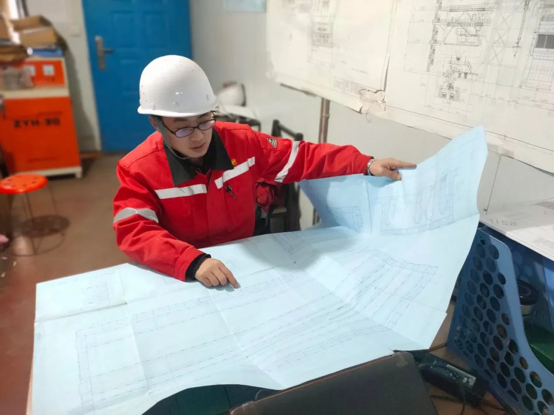 【生產技術標兵】預決算部秦偉民:忠于職守勤鉆研 愛崗敬業勇擔責(圖2) 圖片