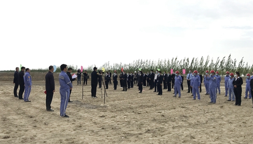 新疆馳源環?？萍加邢薰?0萬噸/年車用尿素項目(一期)順利開工