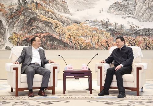 寧德時(shí)代在鄂投資布局新能源汽車動(dòng)力電池產(chǎn)業(yè)！應(yīng)勇王忠林與曾毓群座談