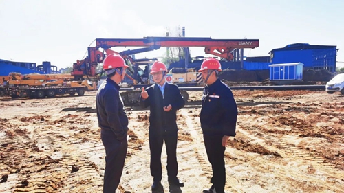 王大真到雙環(huán)公司、氨醇項(xiàng)目和TPO項(xiàng)目現(xiàn)場(chǎng)調(diào)研